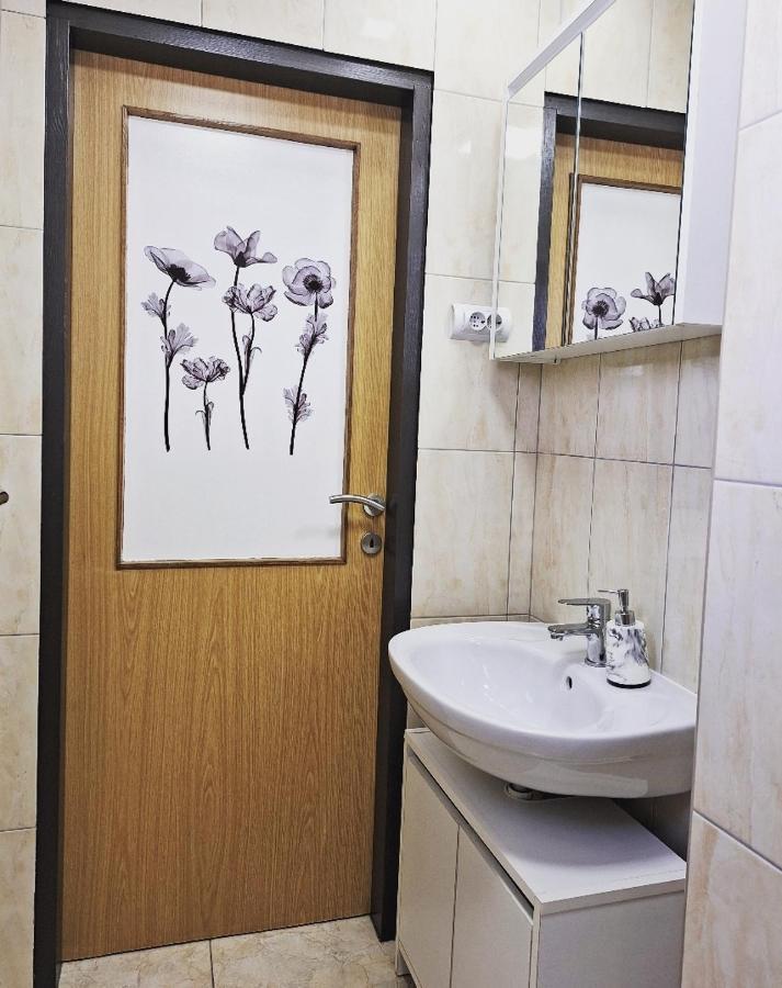 Apartment Ory 2 Between The Beach And City Center Pula Ngoại thất bức ảnh